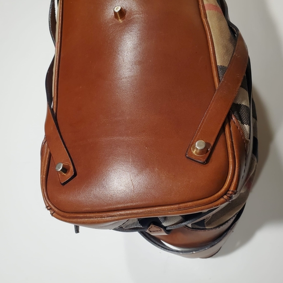 Burberry Large Landscape Lynher House Check Canvas & Smooth Leather Tote Bag - Picture 10 of 16